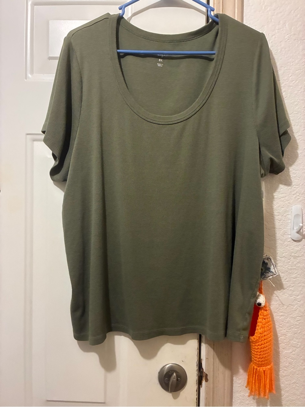 dip Olive Green Scoop Neck Short Sleeve Tee